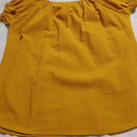 Boutique Brand Peasant Top - Picture 2 of 11